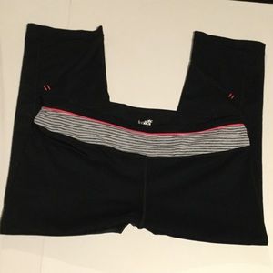 Lukka yoga capris